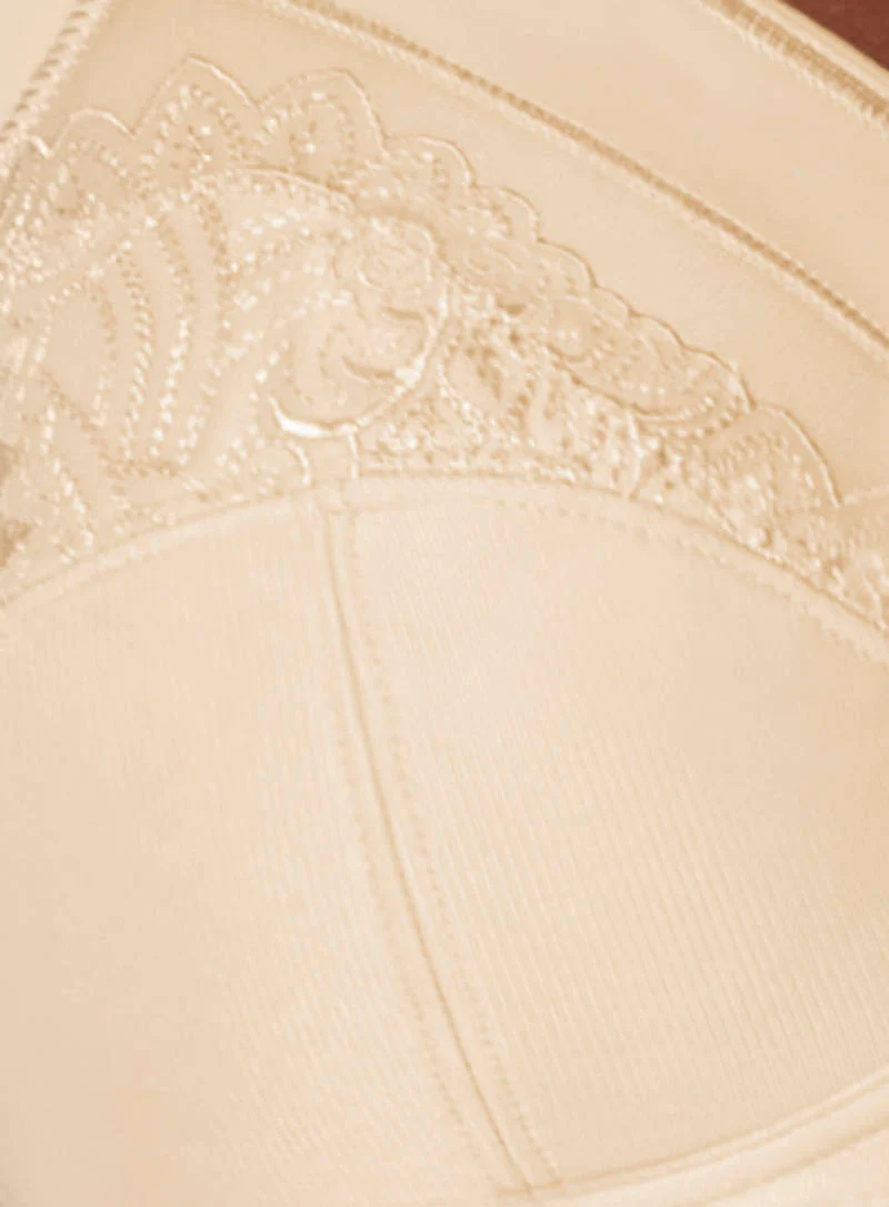 Amoena: Isadora Soft Cup Mastectomy Bra Sand - Image 4