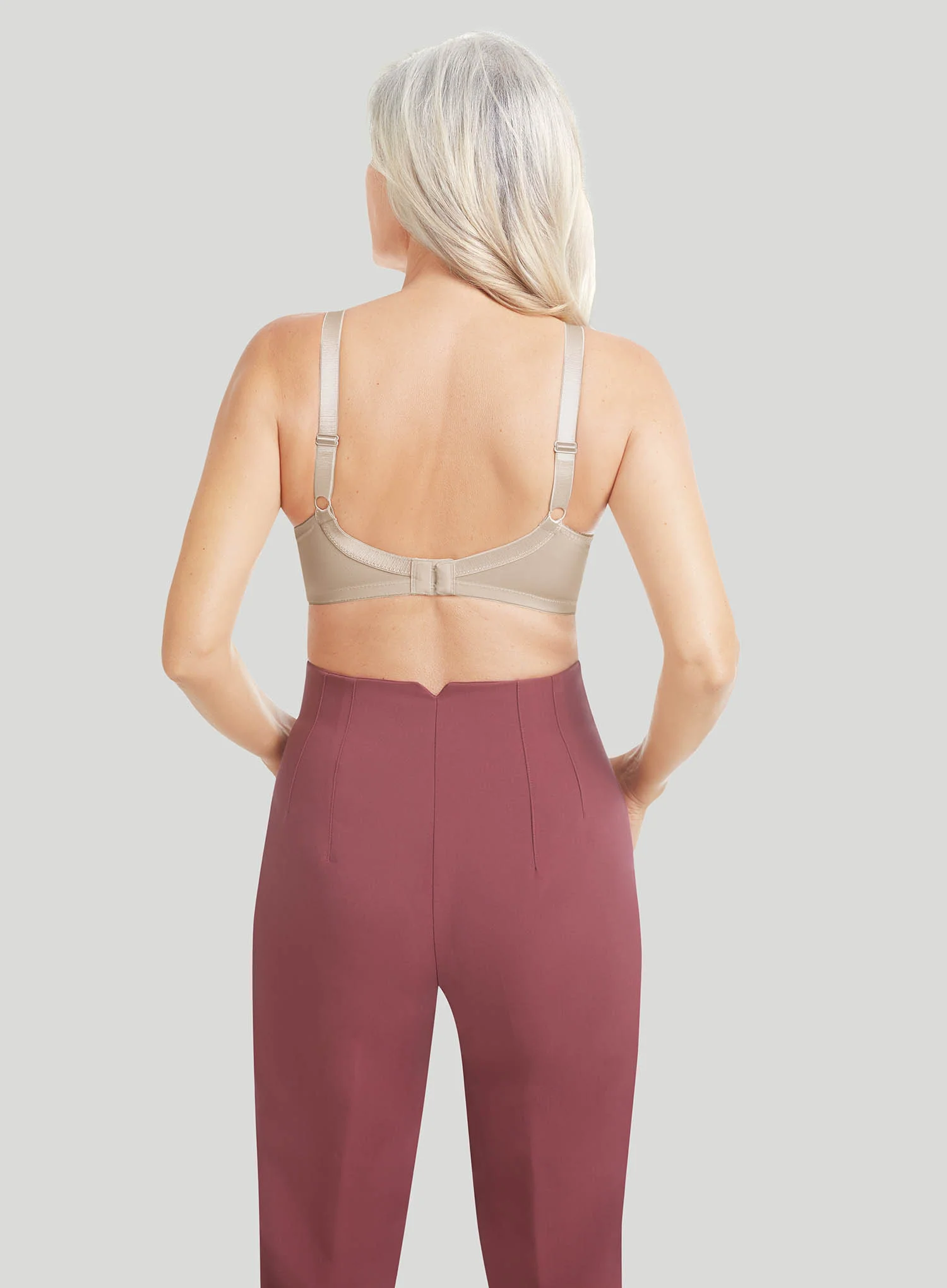 Amoena: Nancy Soft Cup Front Opening Mastectomy Bra Light Sand - Image 3