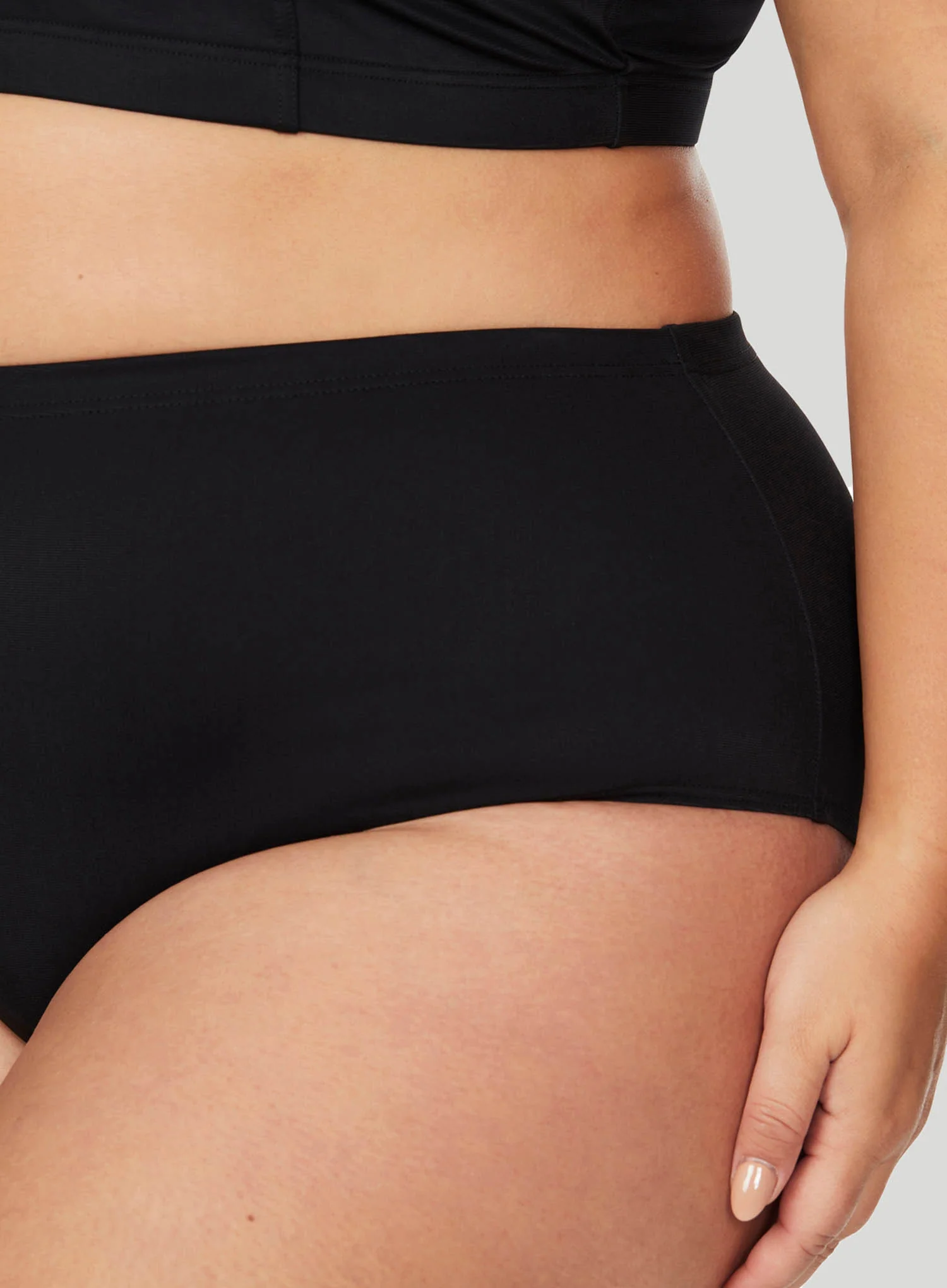 Artesands: Sculpt Renoir High Waisted Swim Pant Black - Image 3