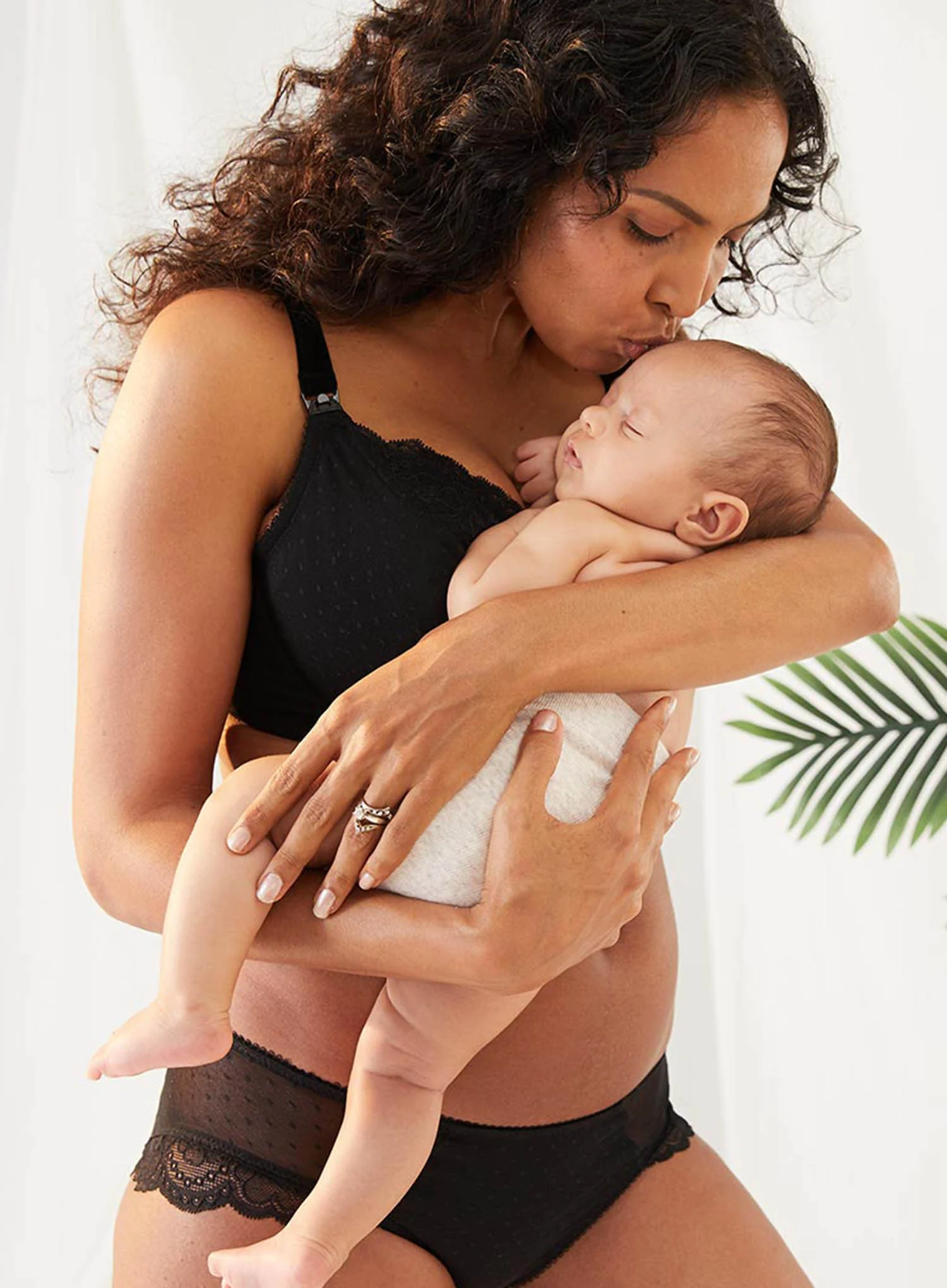 Cake Maternity: Timtams Flexible Wire Maternity and Nursing Bra Black - Image 4