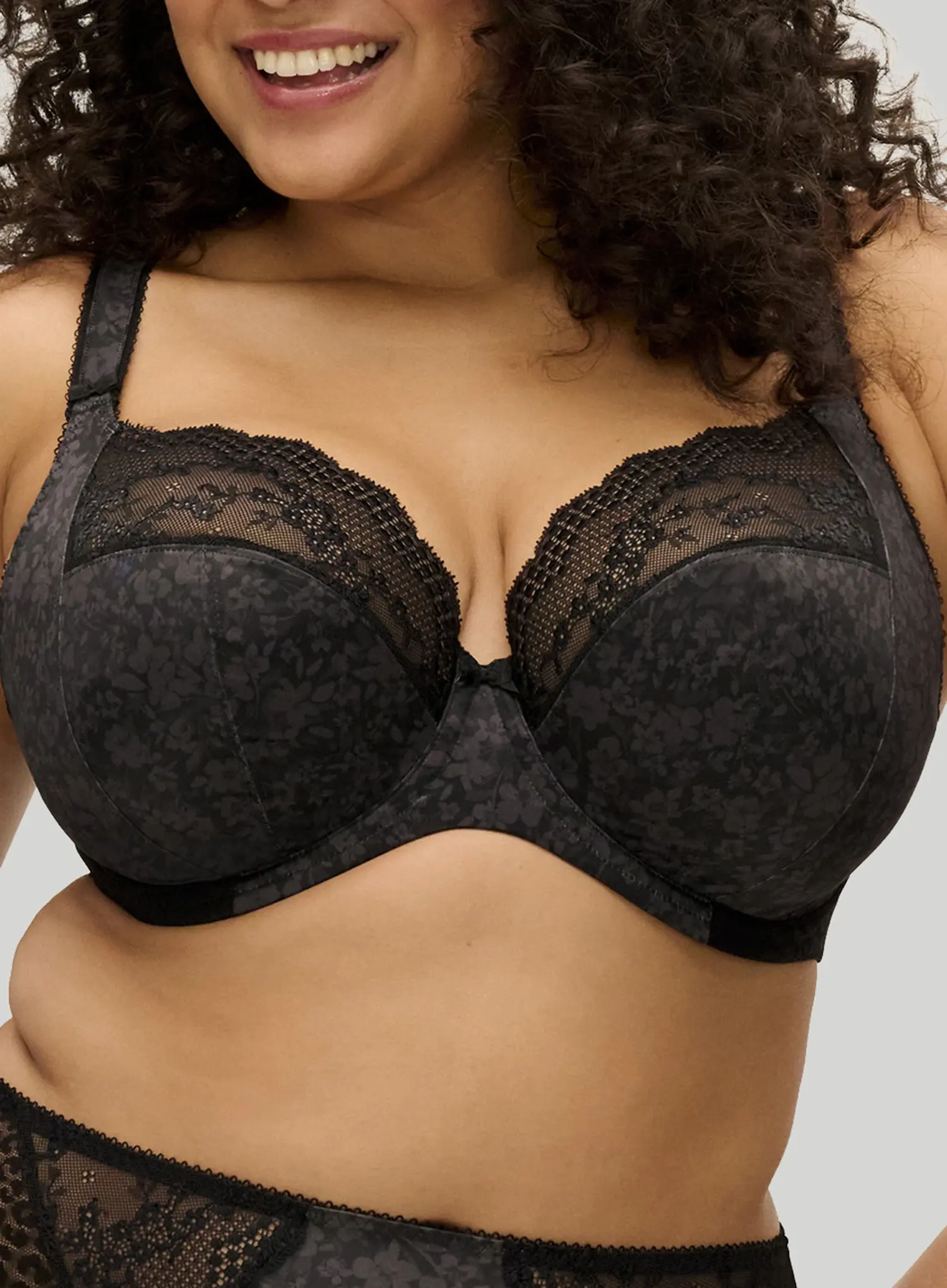 Elomi: Lucie Stretch Plunge Bra Black - Image 4