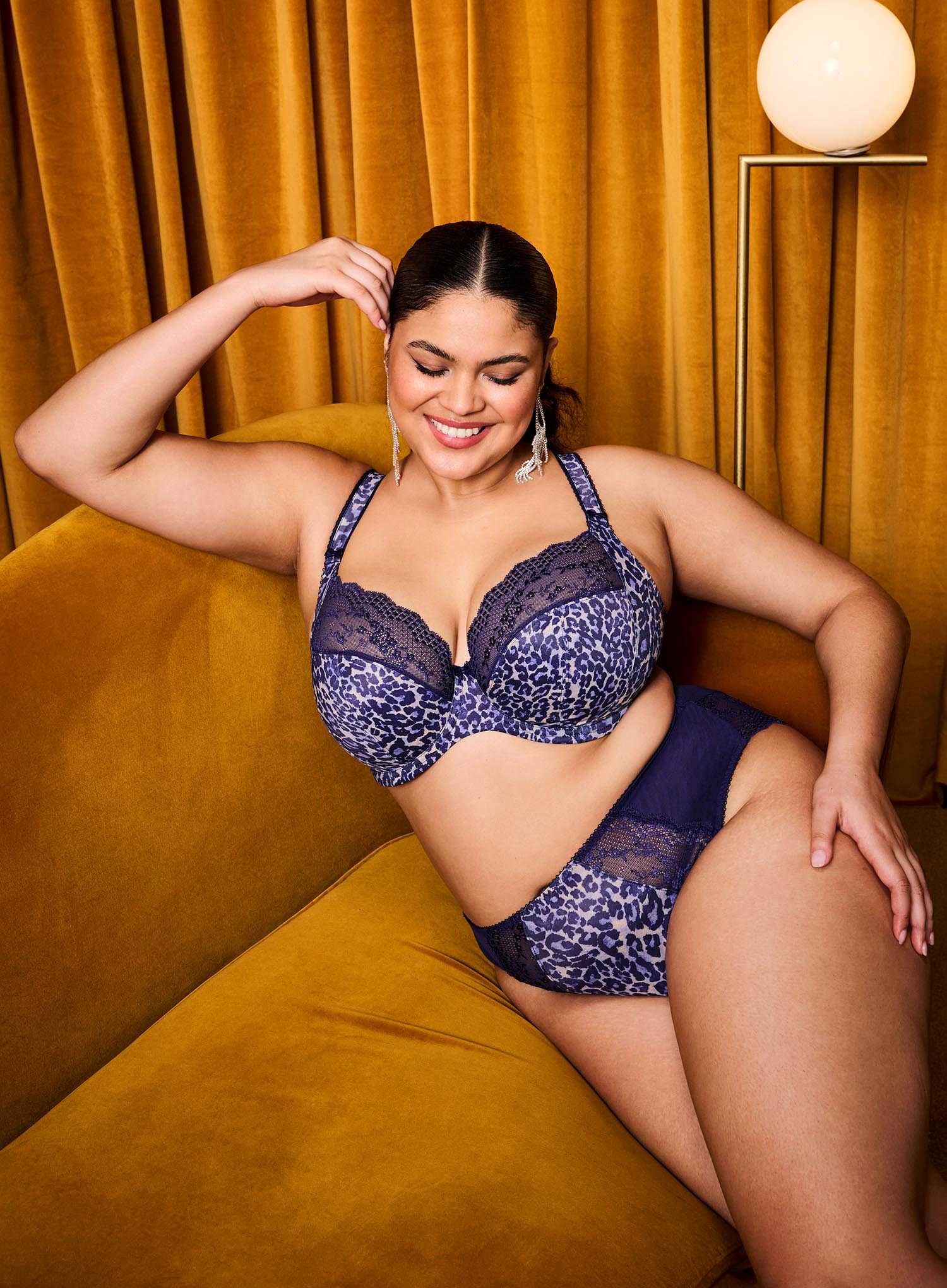 Elomi: Lucie Underwired Plunge Bra Midnight