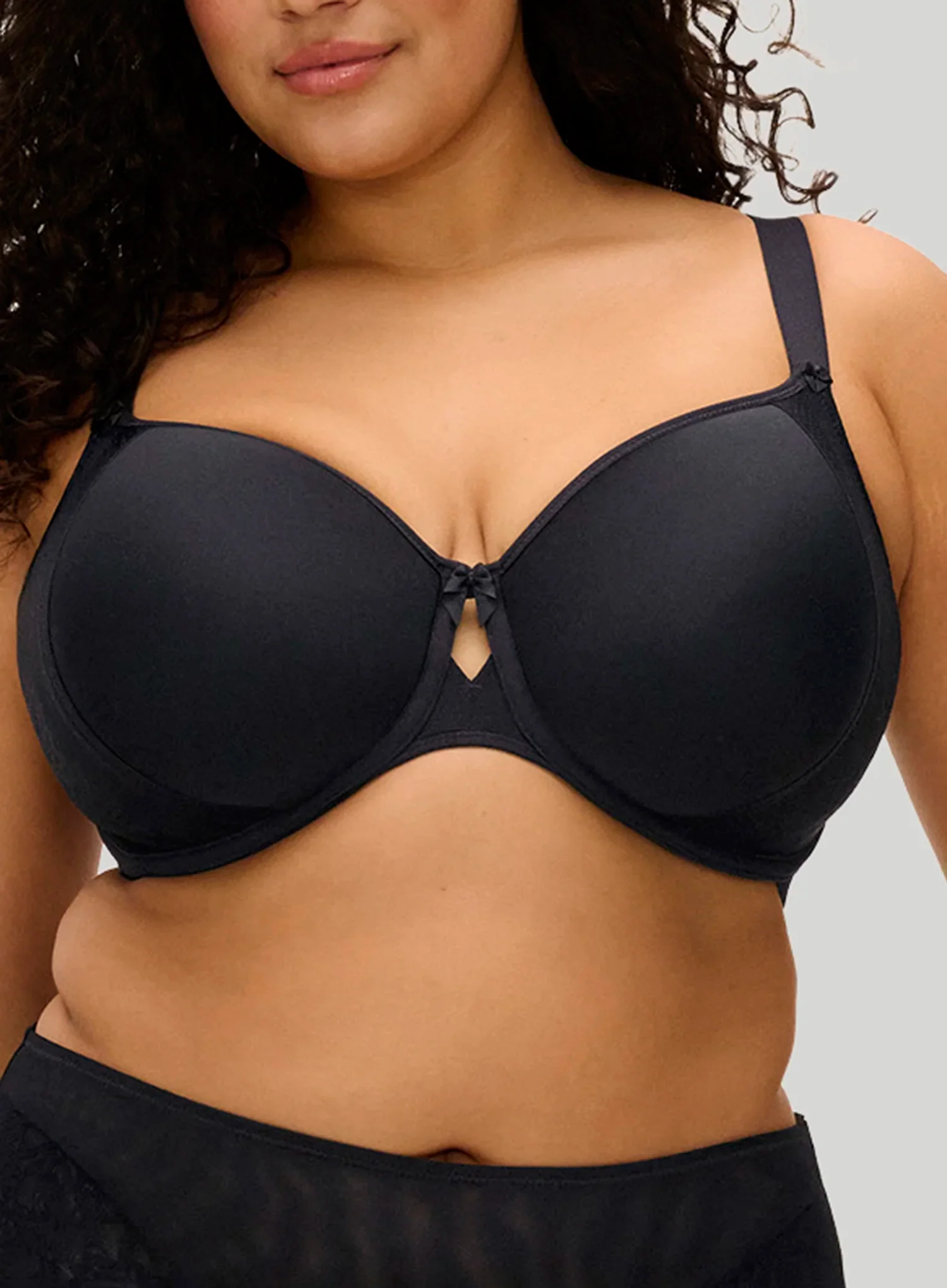 Elomi: Nerina Bandless Spacer Moulded Bra Black - Image 3