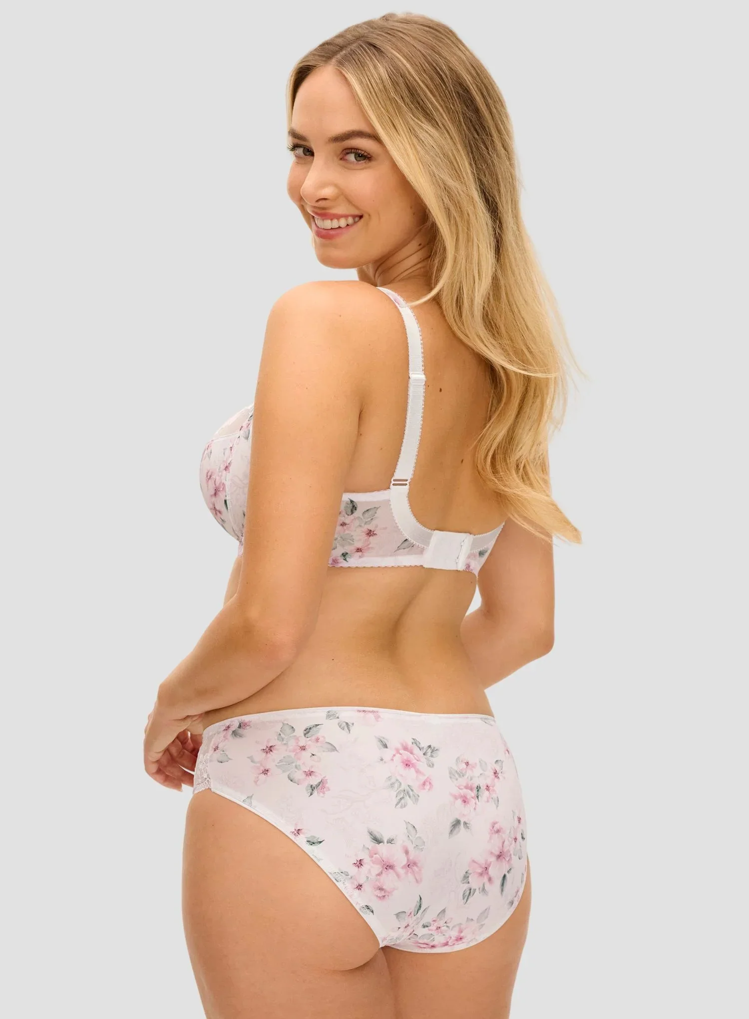 Fantasie: Lizbeth Brief White - Image 3