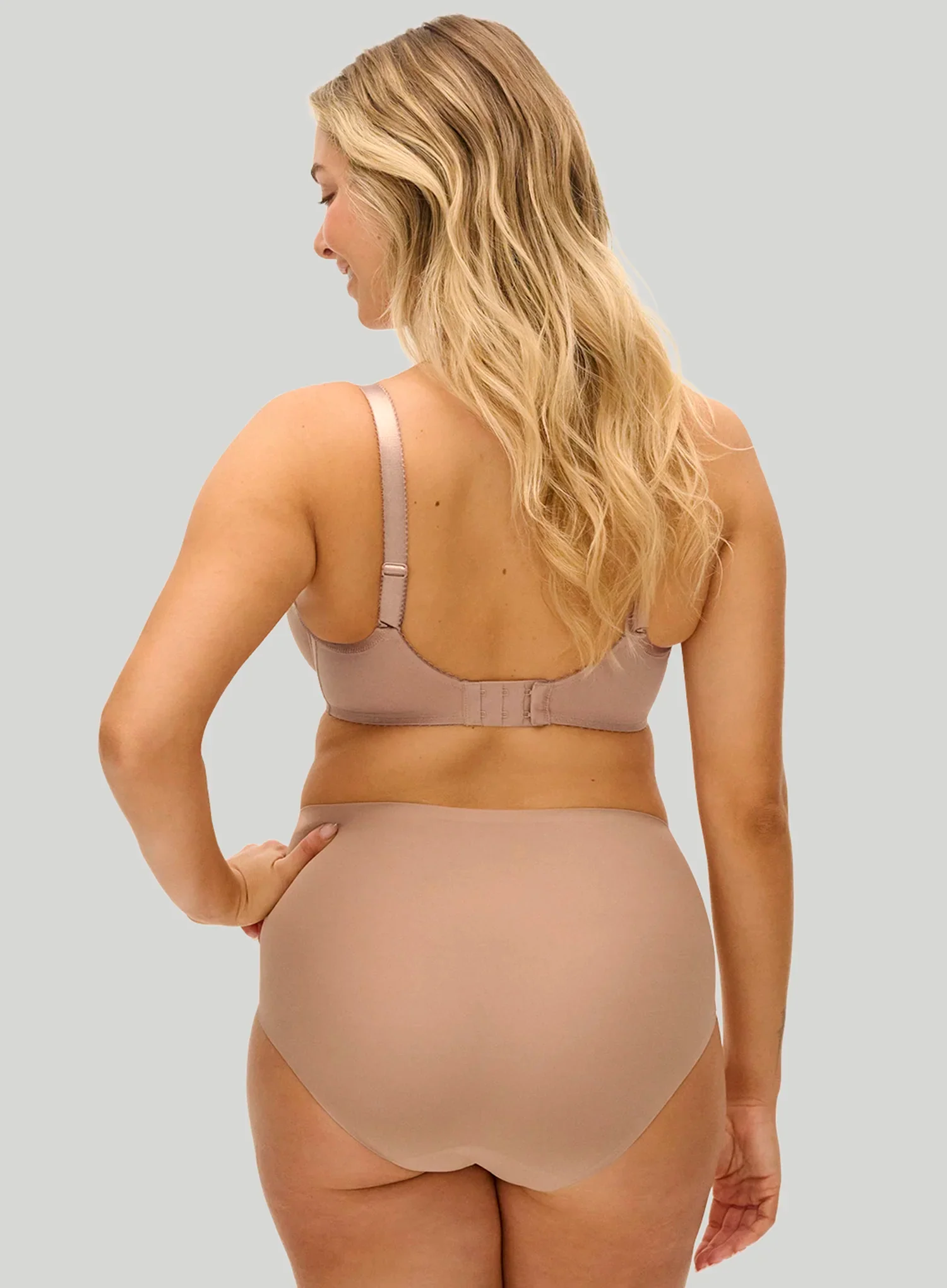Fantasie: Smoothease Invisible Stretch Full Brief Cafe Au Lait - Image 2