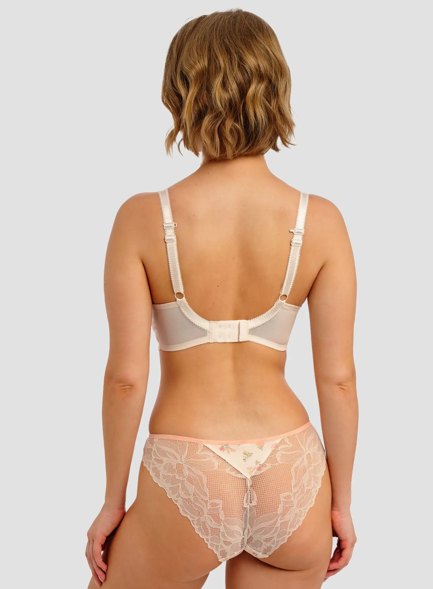 Freya: Cherish Me Underwired Moulded Plunge T Shirt Bra Rose Delicacy - Image 3