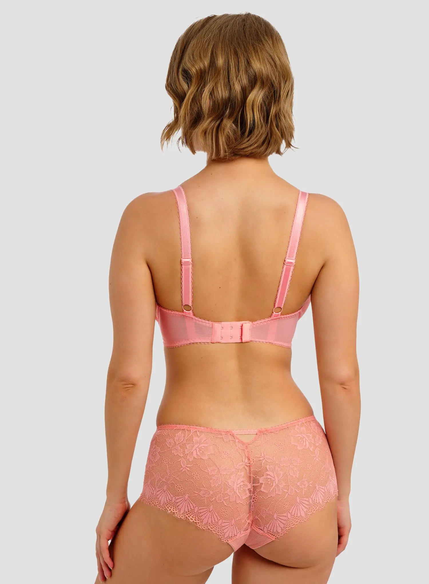 Freya: Fascinate Short Peach - Image 3
