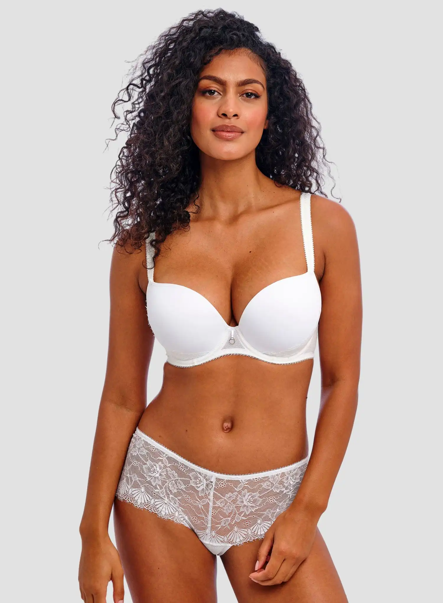 Freya: Fascinate Short White
