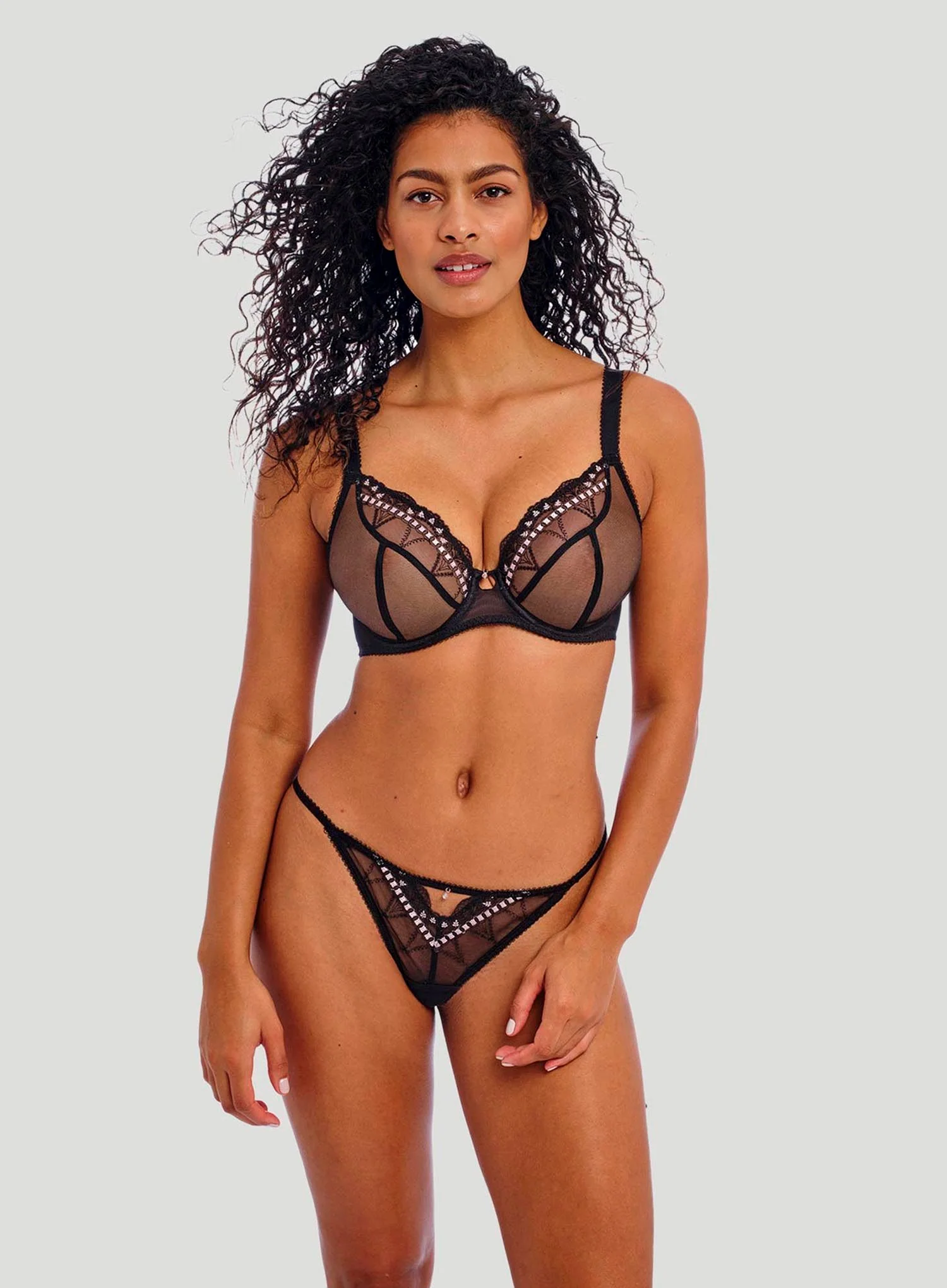 Freya: Loveland Thong Boudoir Noir