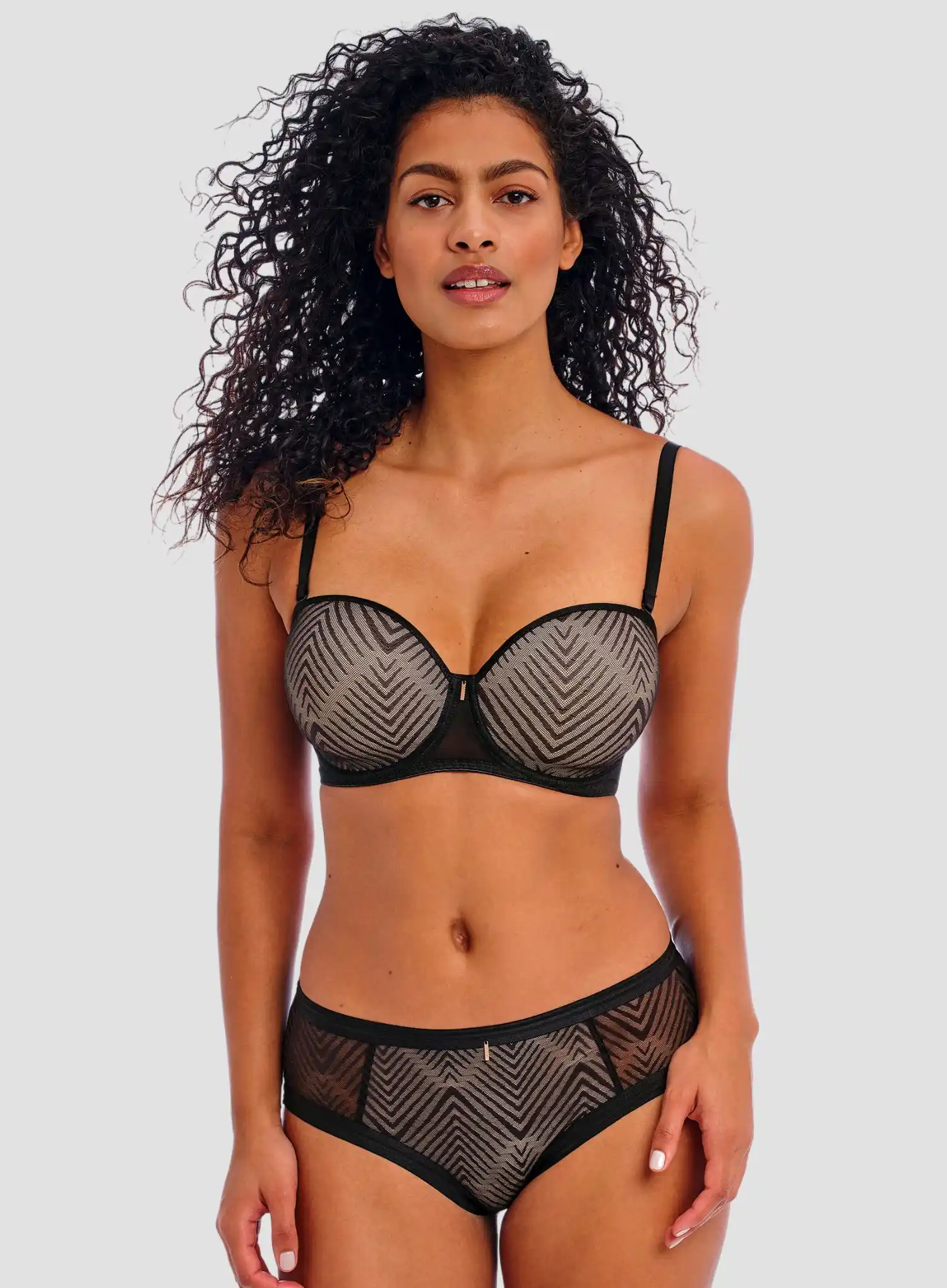 Freya: Tailored Underwired Strapless Moulded Bra Black - Image 4