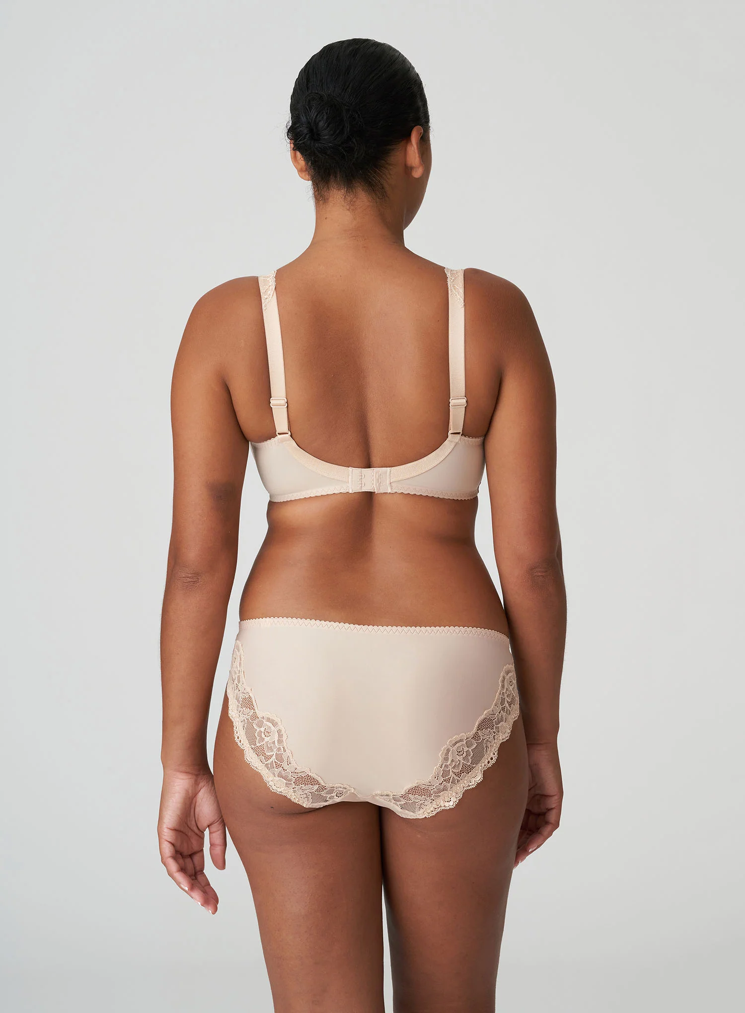 Primadonna: Madison Full Cup Bra Cafe Latte - Image 3