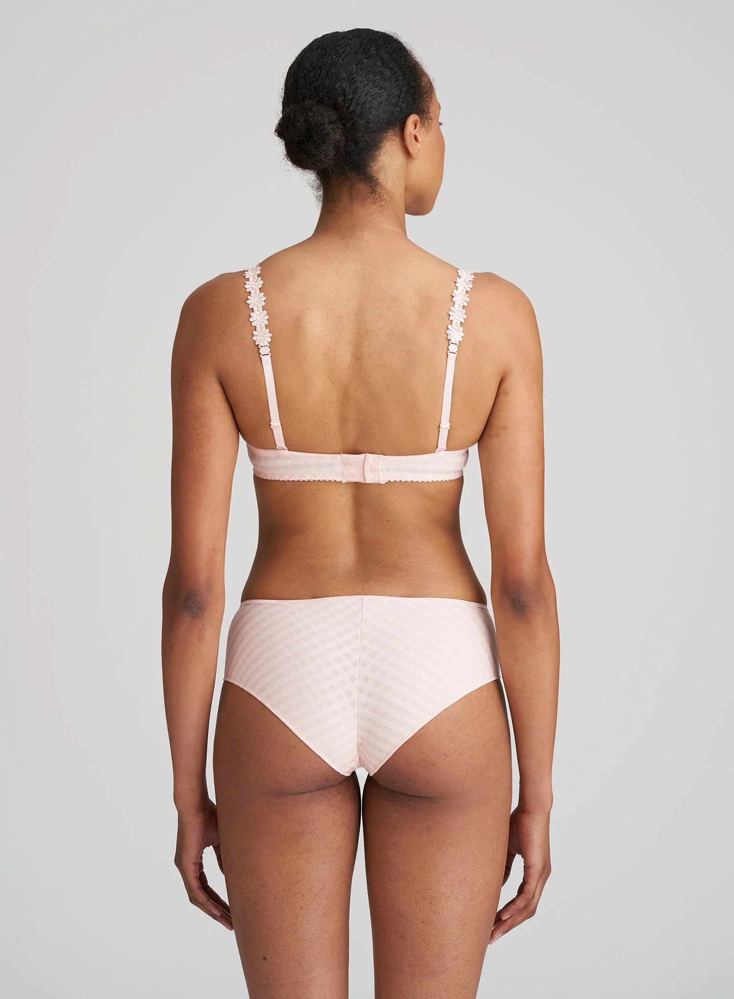 Marie Jo: Avero Padded Balcony Bra Pearl Pink - Image 3