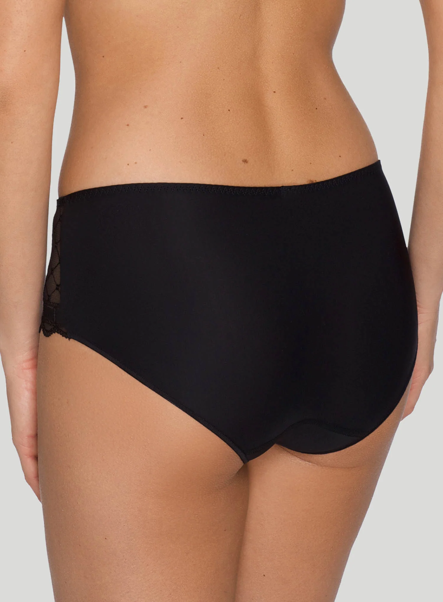 PrimaDonna: A La Folie Short Black - Image 3