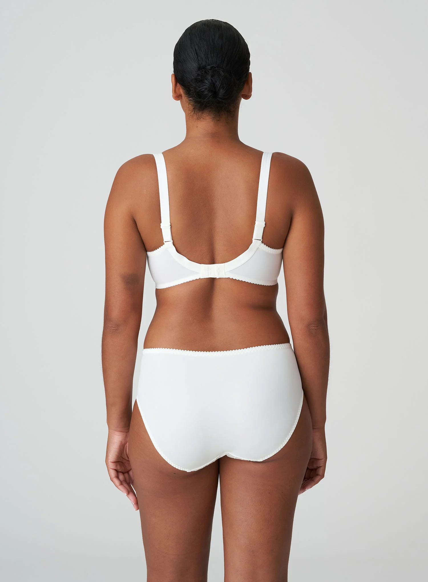 Primadonna: Deauville Full Brief Natural - Image 3