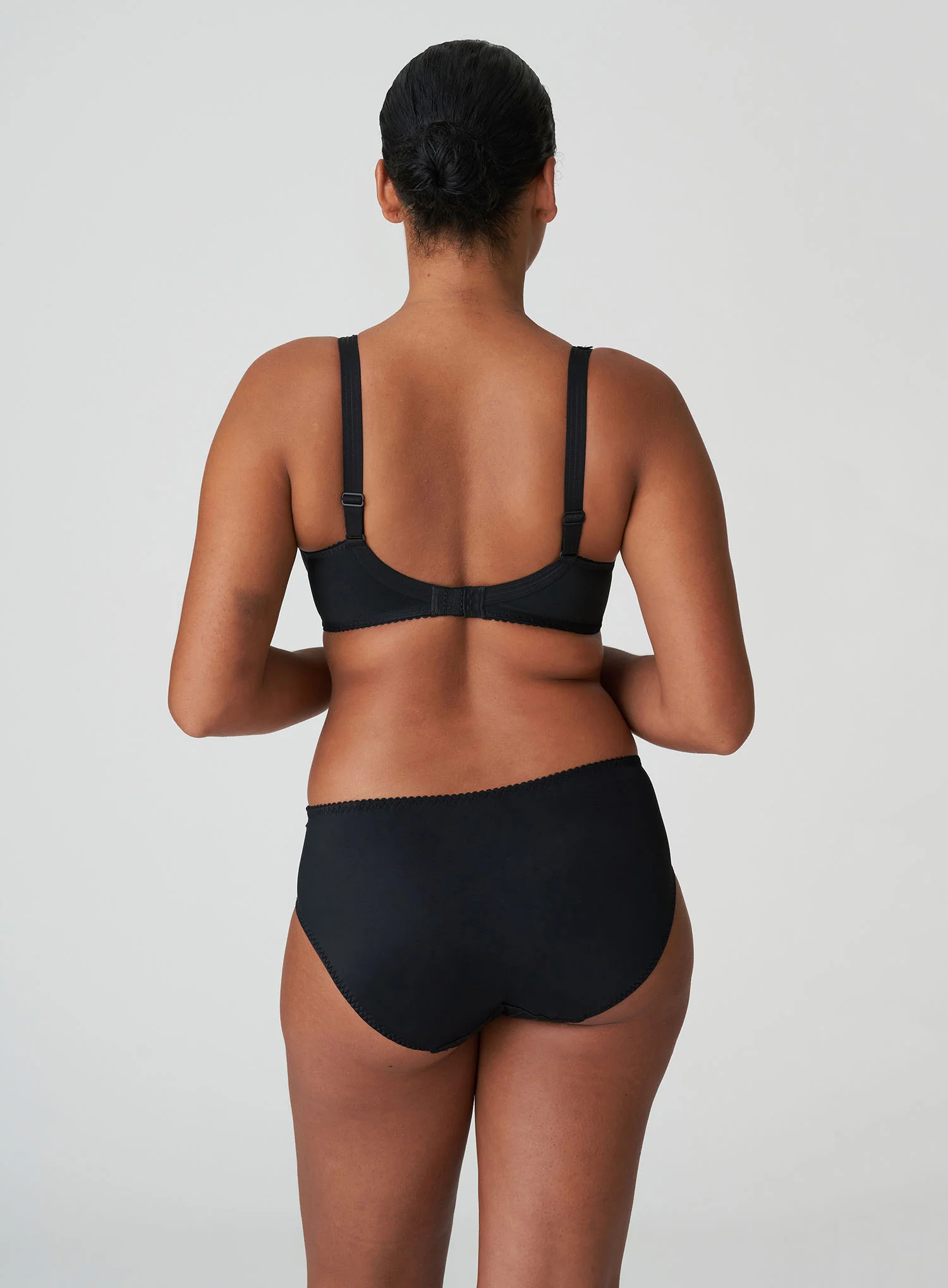 Primadonna: Deauville Full Cup Wire Bra Black - Image 3