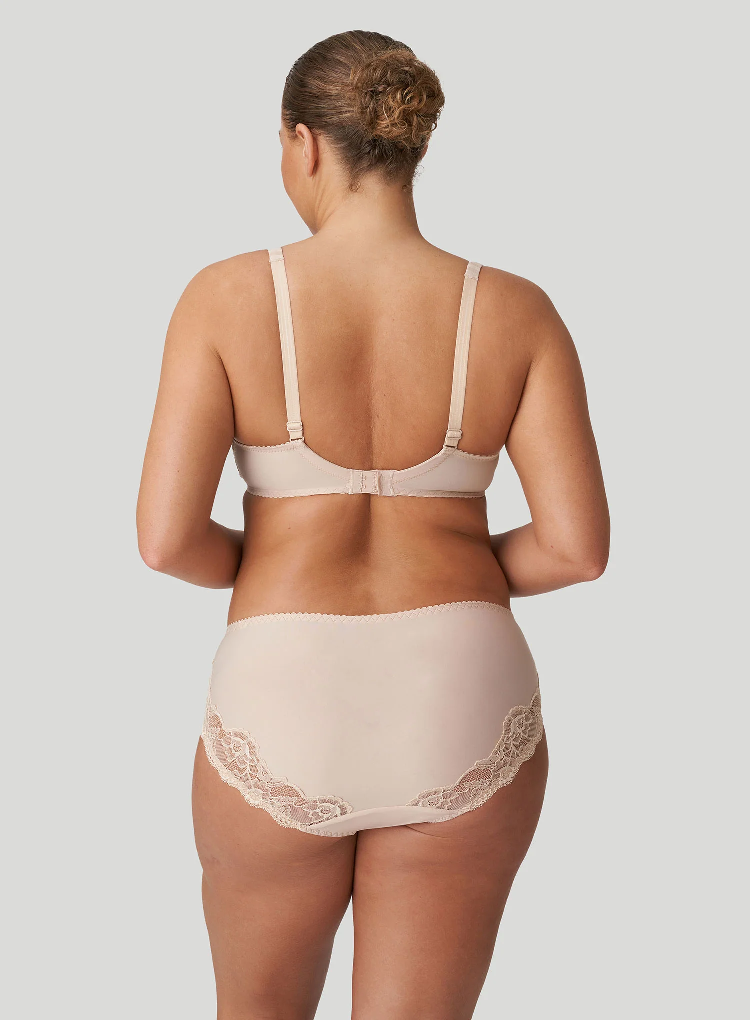 Primadonna: Madison Heart Shape Padded Bra Cafe Latte - Image 3