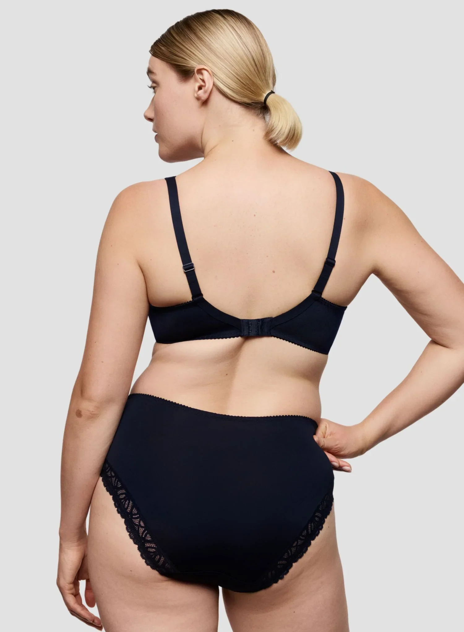 Primadonna: Salerno Half Padded Plunge Bra Midnight Blue - Image 3