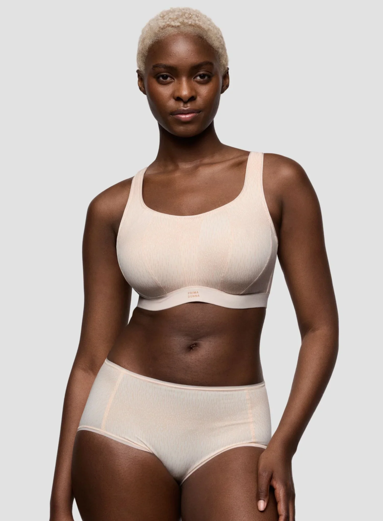 Primadonna Sport: The Gym Non Padded Wired Sports Bra Venus