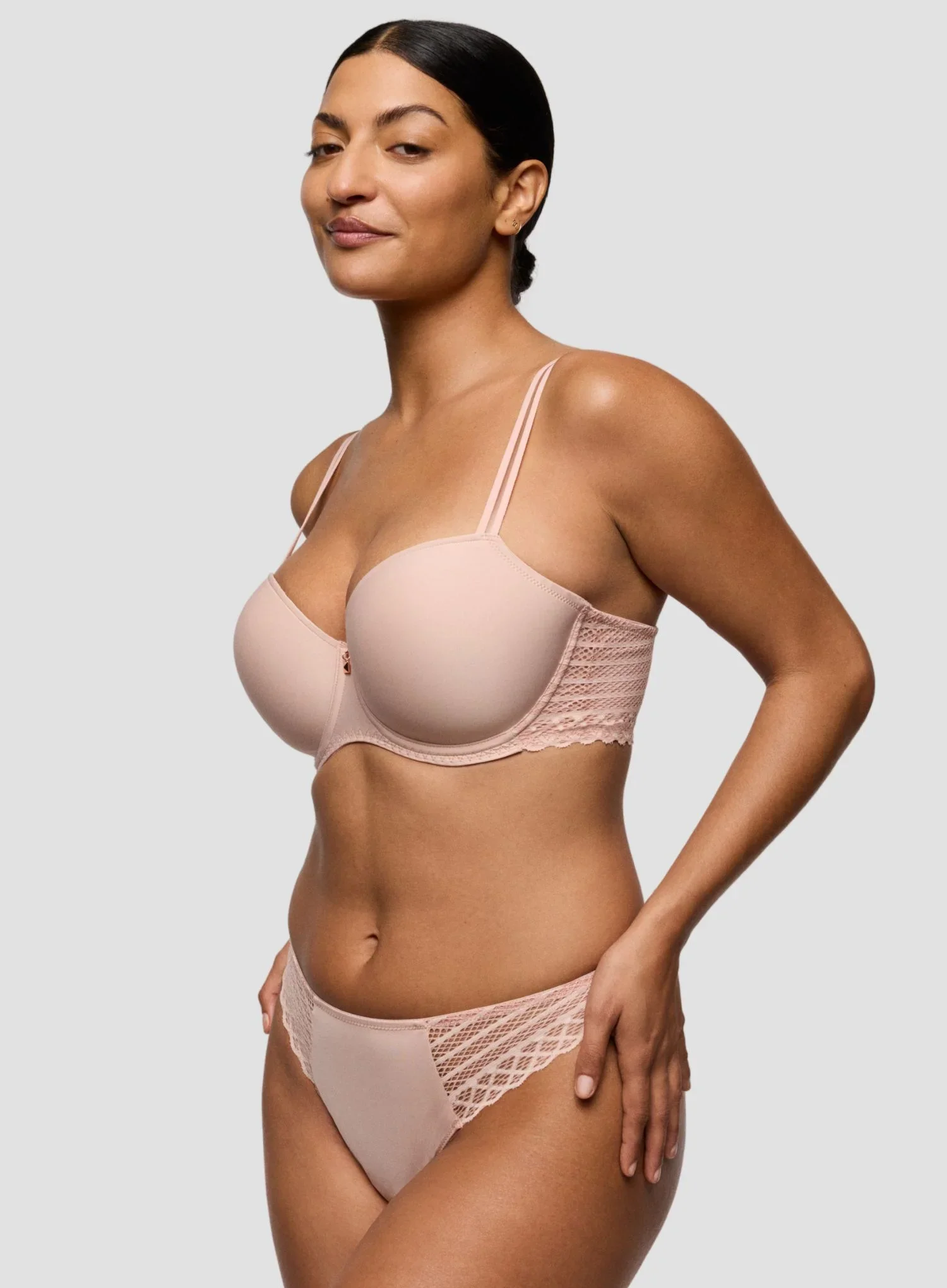Primadonna Twist: Twist Side Thong Powder Rose - Image 4