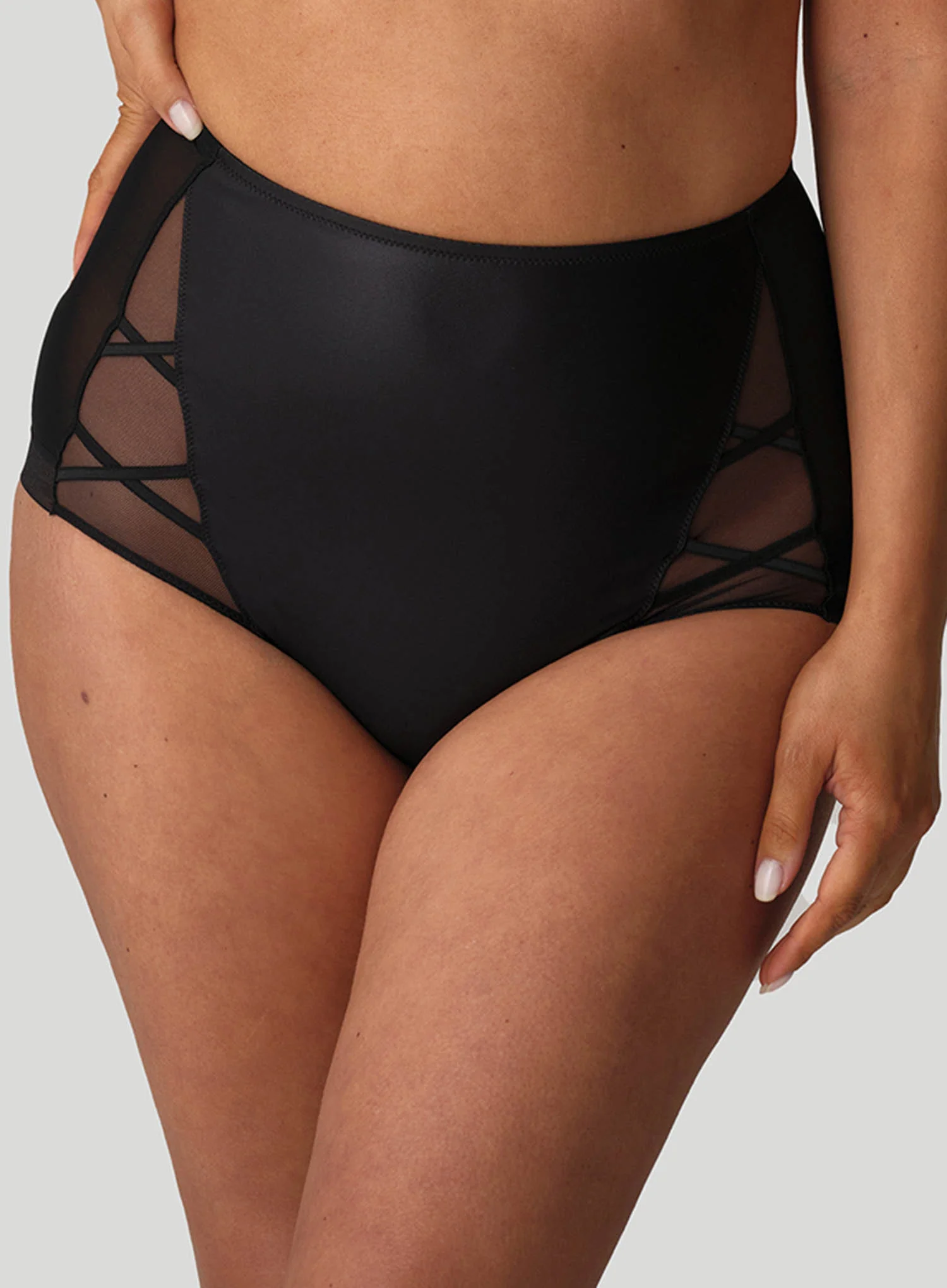 Primadonna Twist: Zipolite High Waisted Brief Black - Image 6