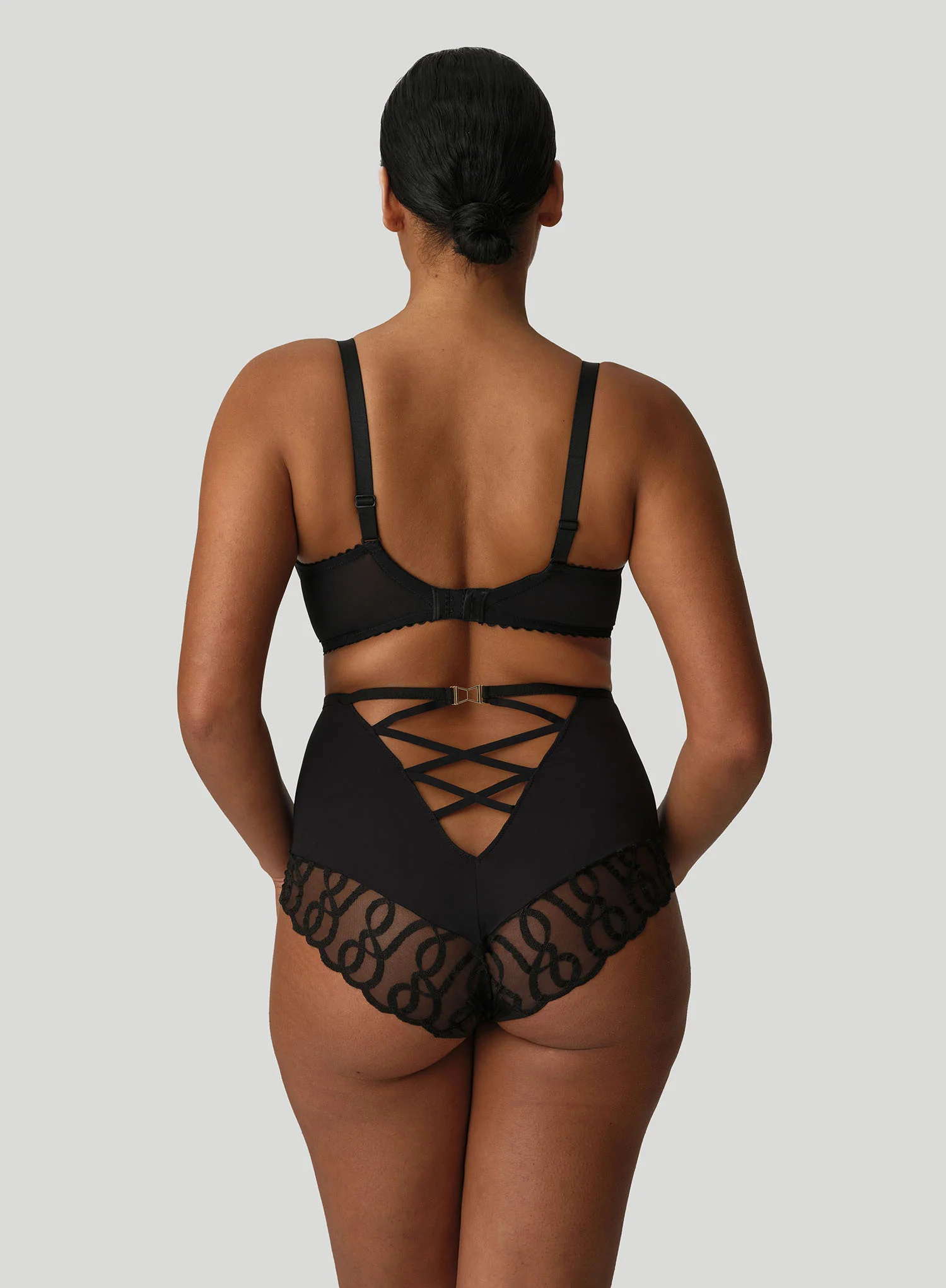 PrimaDonna: Vallarta Tulip Seam Balconette Bra Black - Image 3