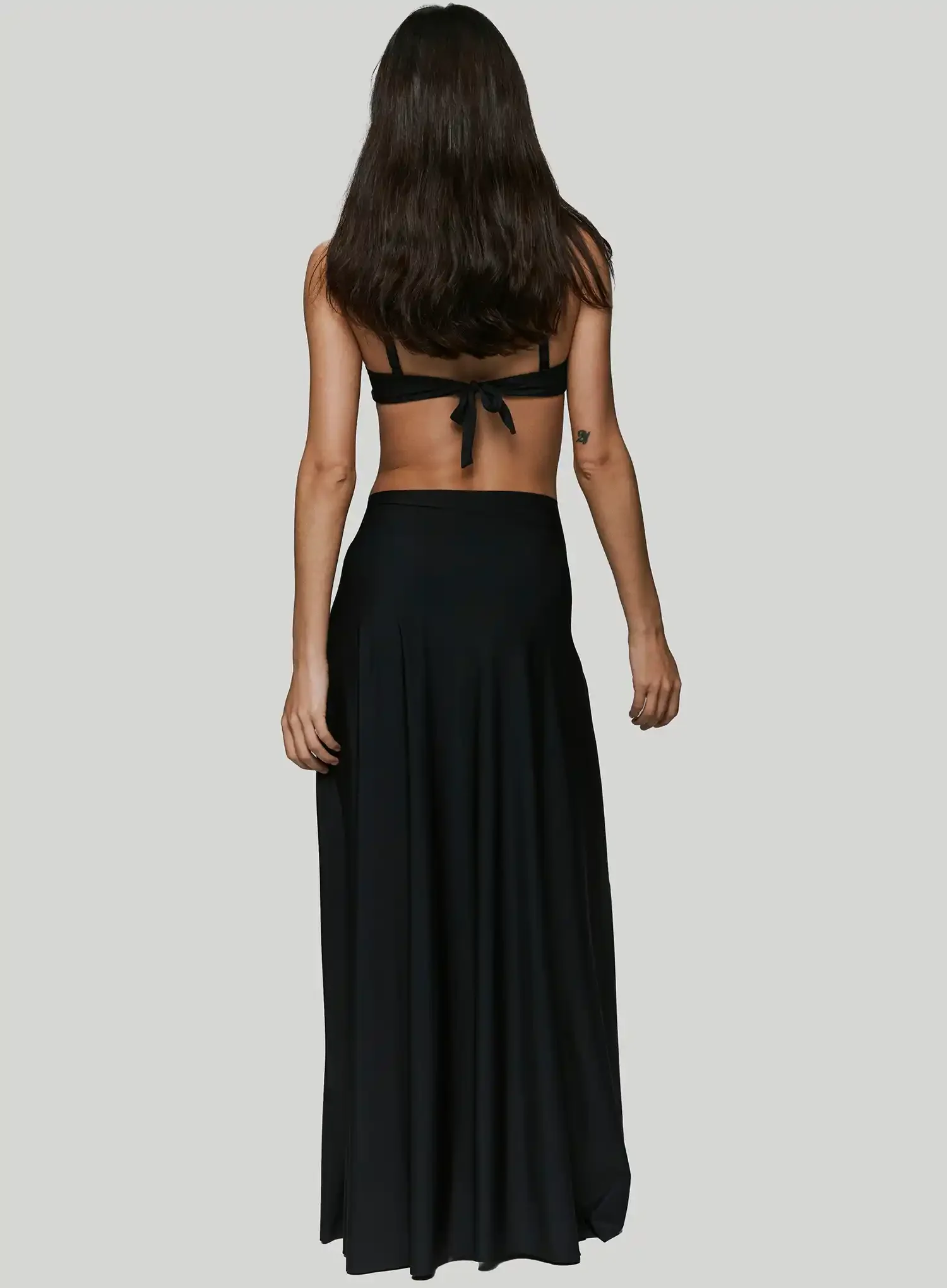 Sarda Swim: Lita Sarong Black - Image 4