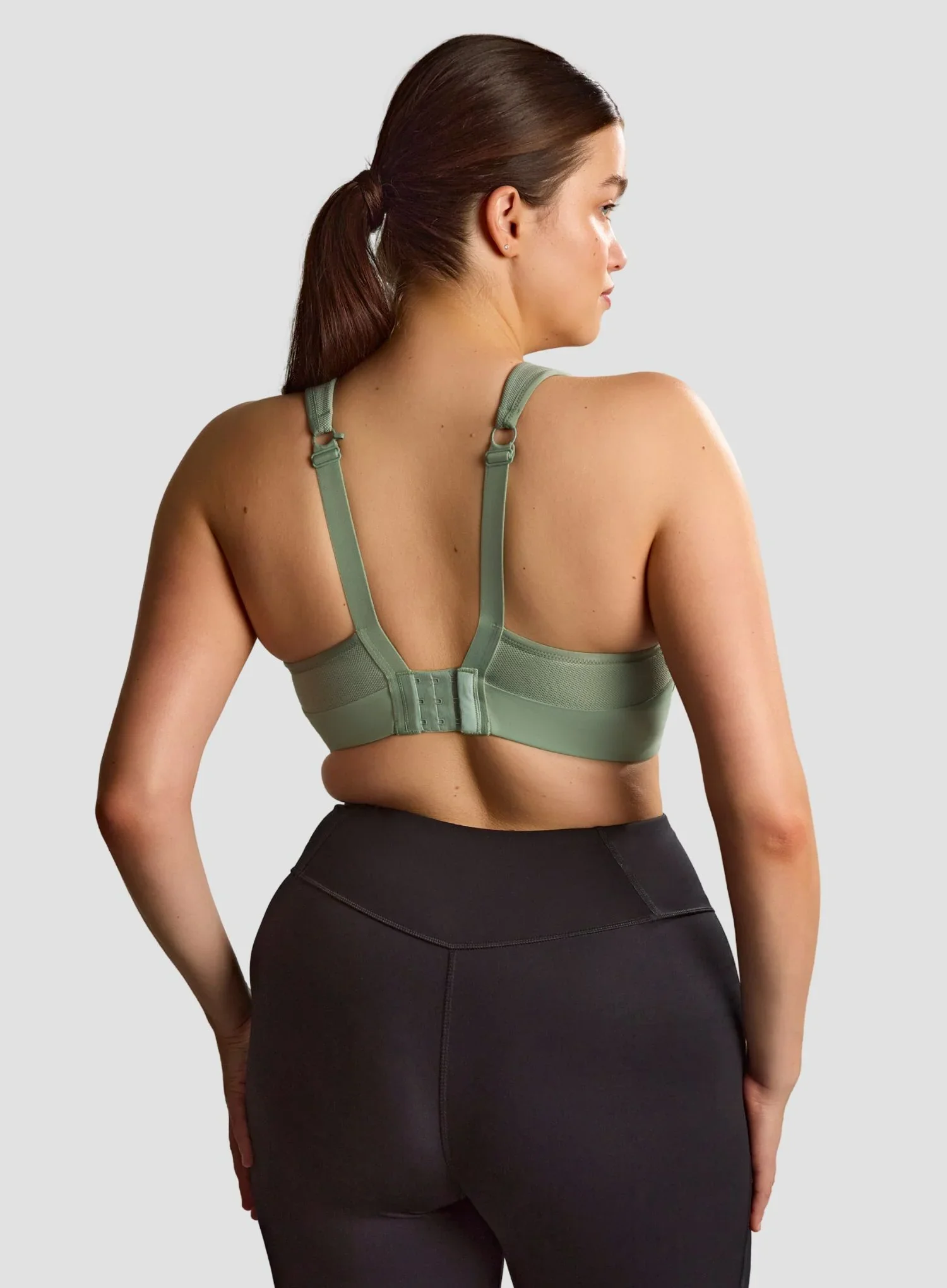 Sculptresse: Thrive Underwired Non Padded Sports Bra Pale Green - Image 2