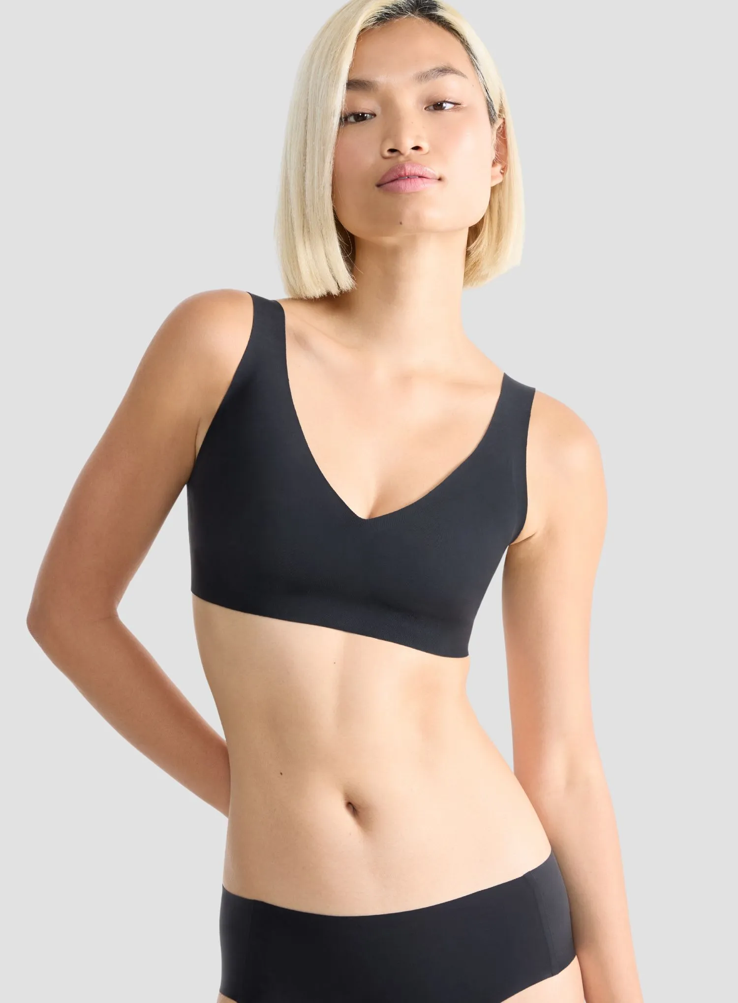 Sloggi: ZERO Feel 2.0 Bralette Black - Image 2