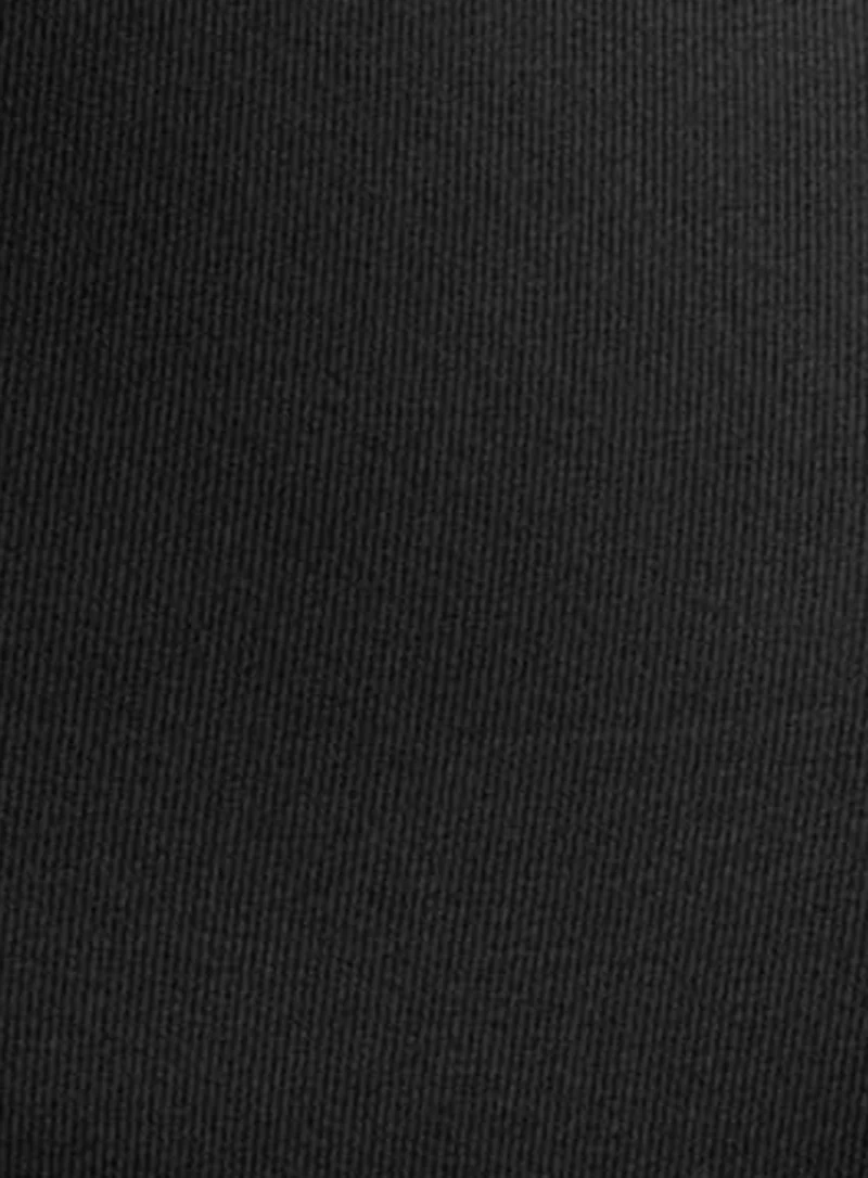 Spanx: Everyday Shaping Thong Black - Image 5