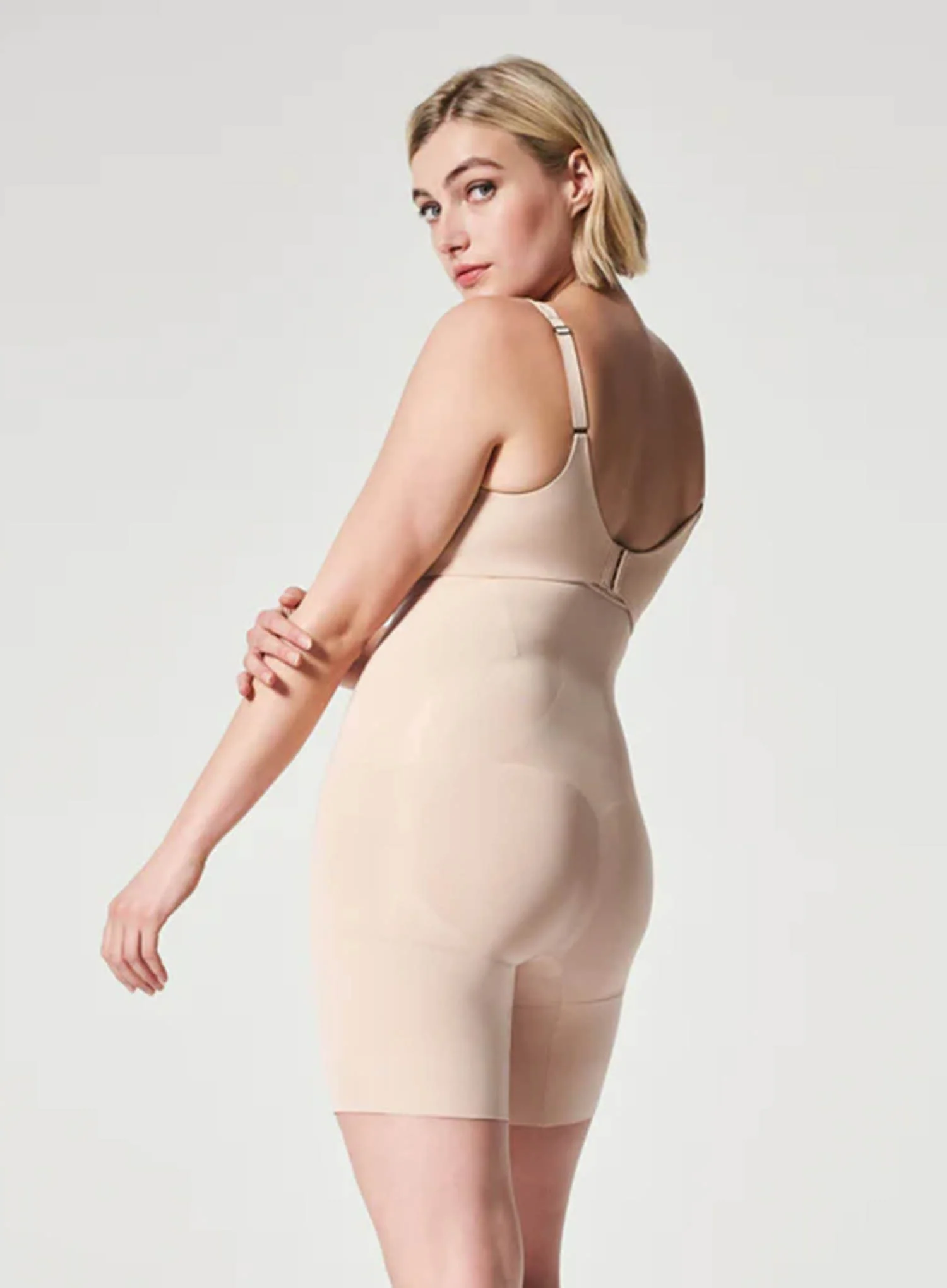 Spanx: Oncore High Waisted Mid Thigh Slimmer Nude - Image 2