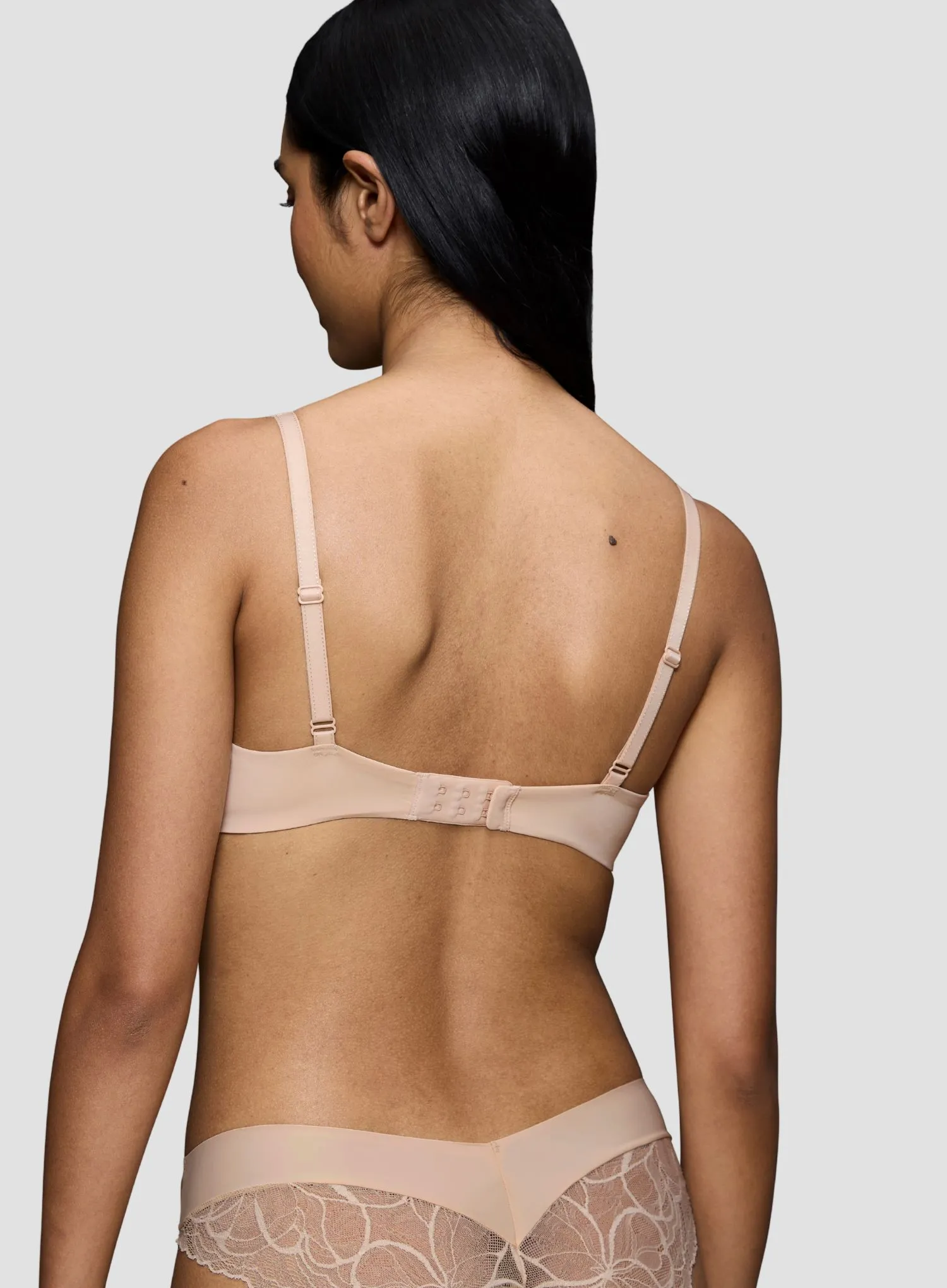Triumph: Body Make Up Illusion Lace Padded Bra Nude Beige - Image 2