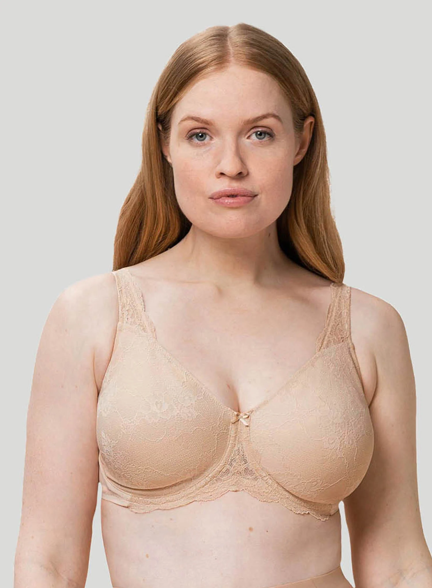 Triumph: Contouring Sensation Minimising Bra Nude Beige - Image 2