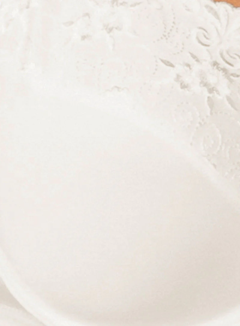 Triumph: Embroidered Minimiser Underwired Bra Vanille - Image 5