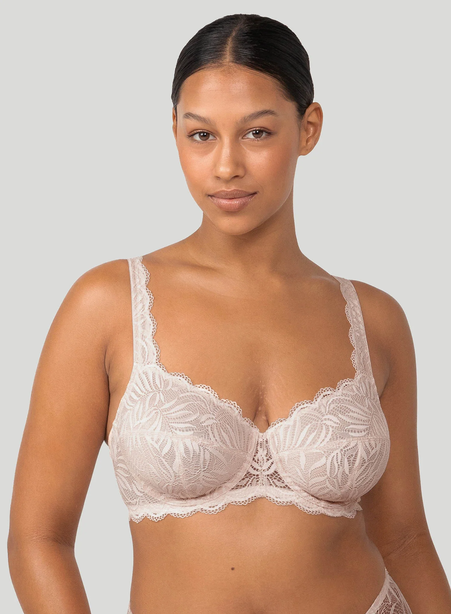 Triumph: Essential Lace Balconette Bra Nude Pink - Image 4
