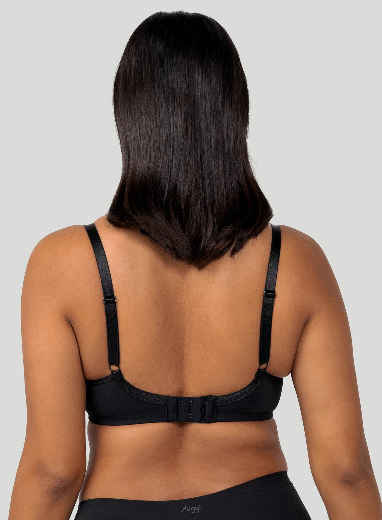 Triumph: Gorgeous Luxury Underwired Smooth Cup Bra Black - Image 3