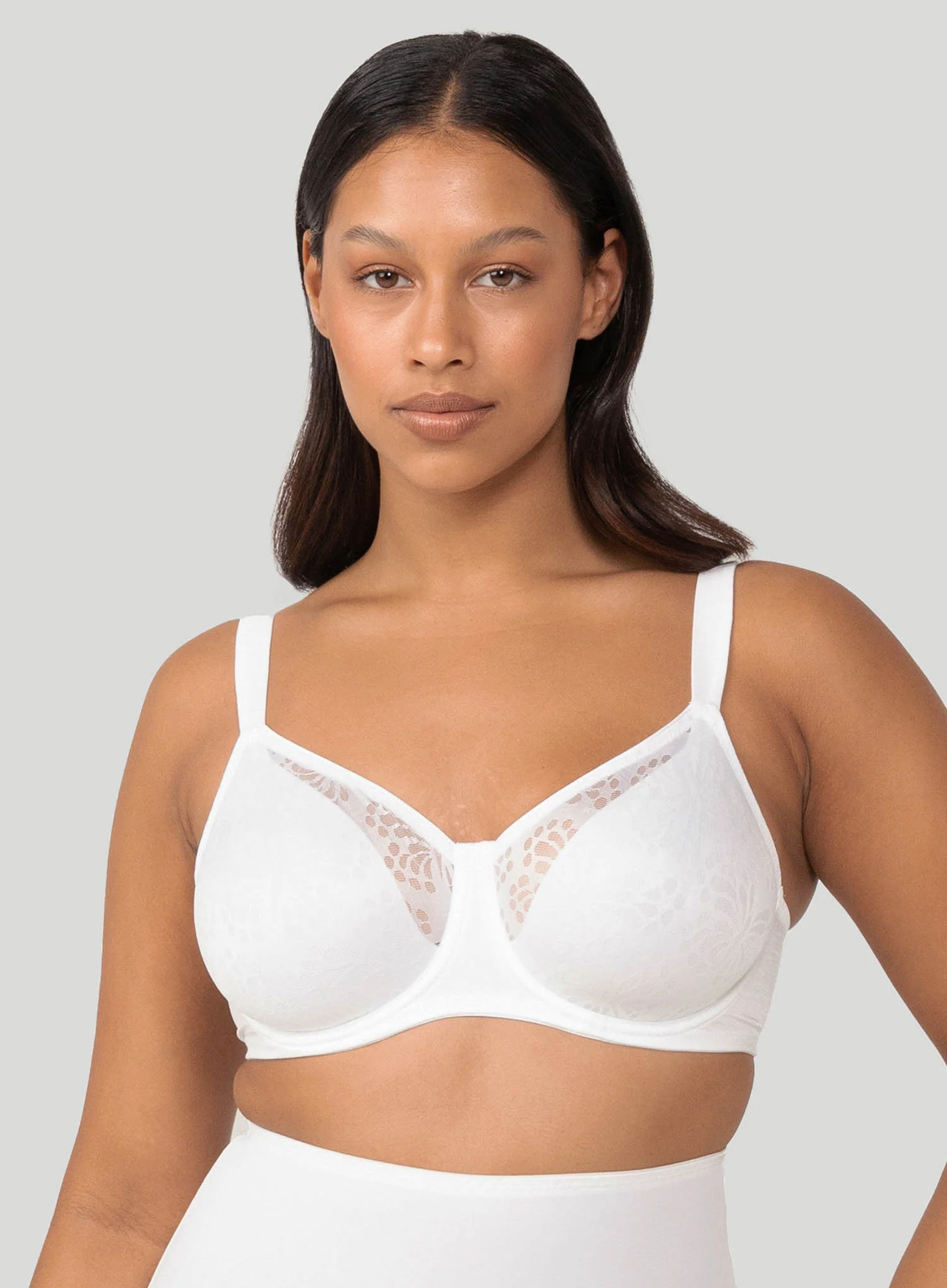 Triumph: Lacy Minimiser Bra White