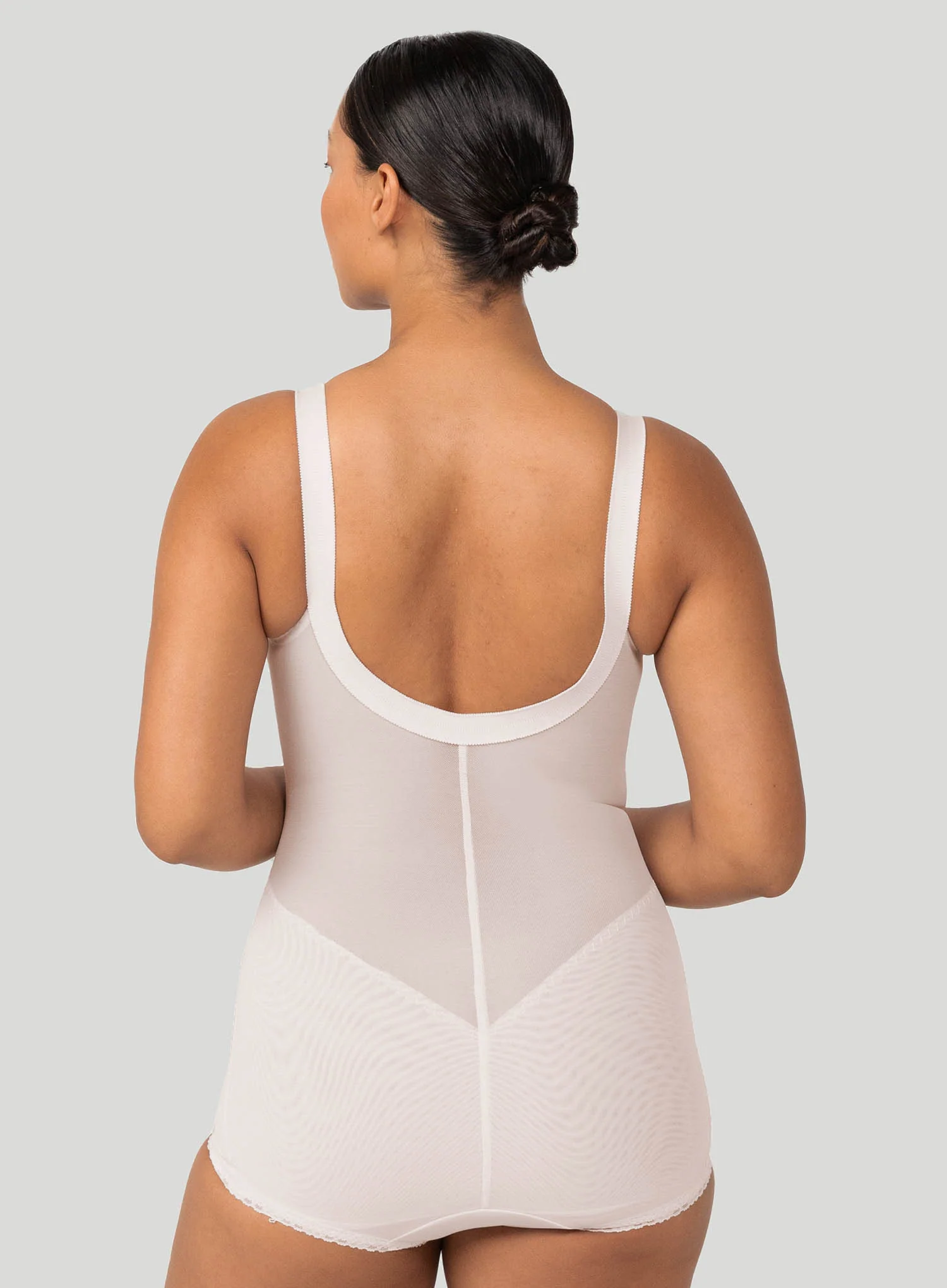 Triumph: Poesie Bodysuit With Zip Fresh Powder - Image 3