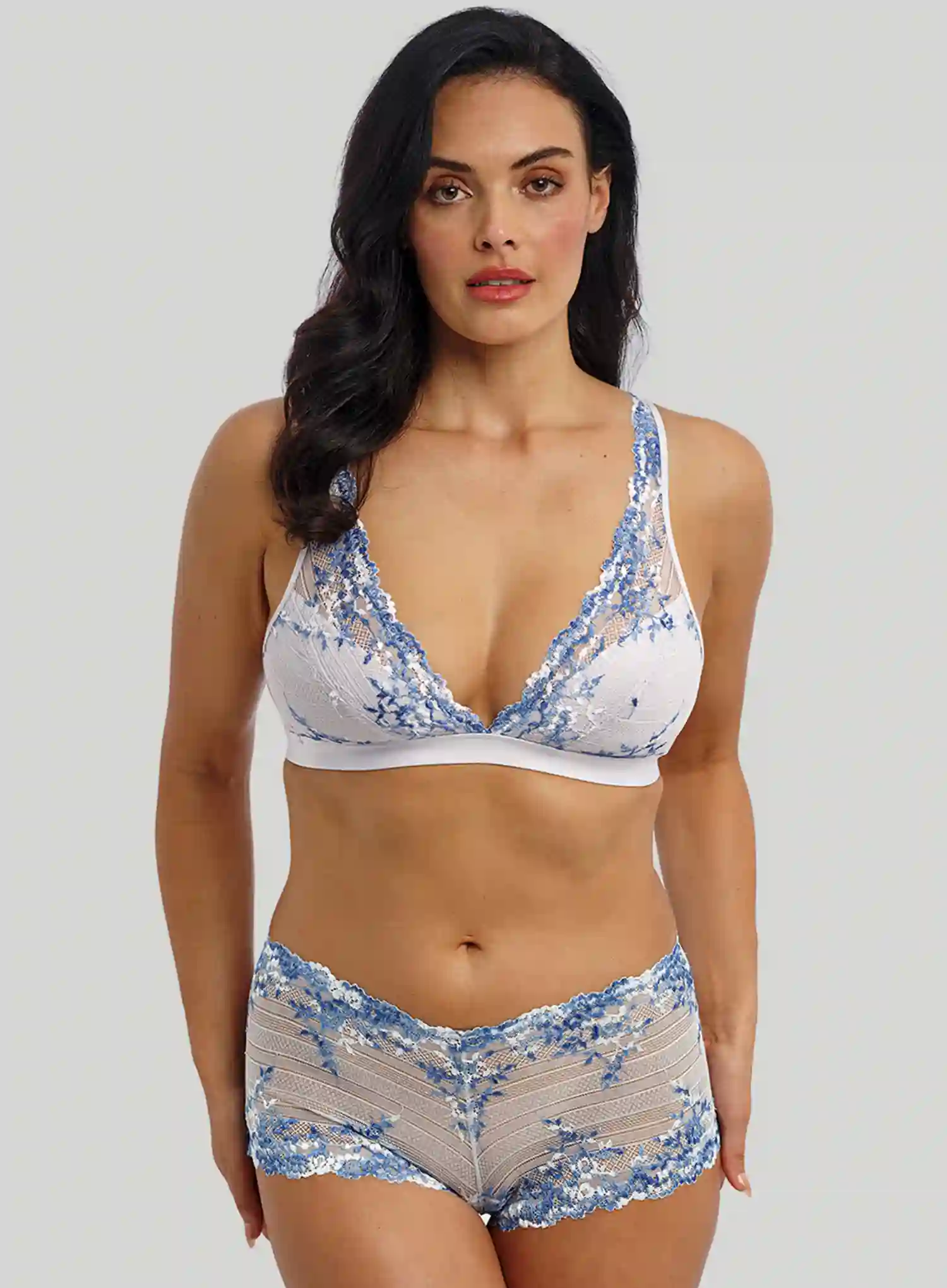 Wacoal: Embrace Lace Soft Cup Bra Micro Chip